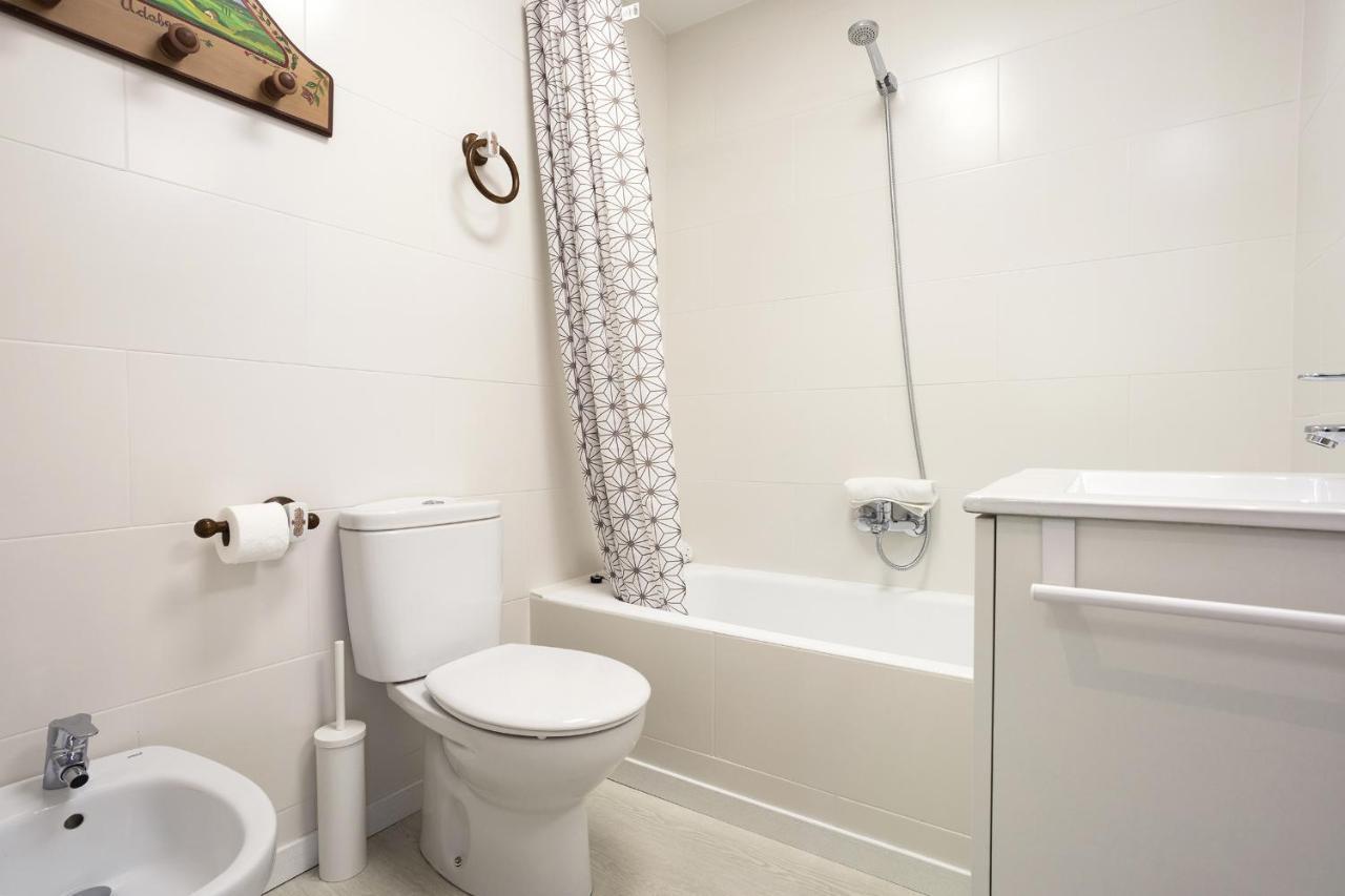 Olabide By Smiling Rentals Hondarribia Bagian luar foto